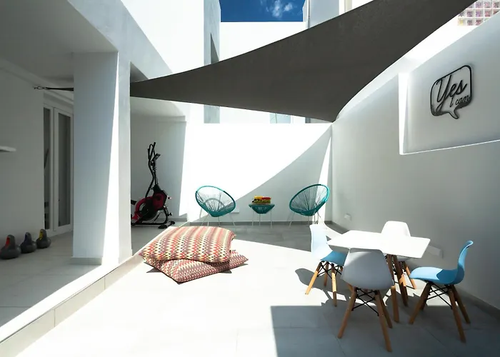 Vila Izabela Emporio (Santorini)